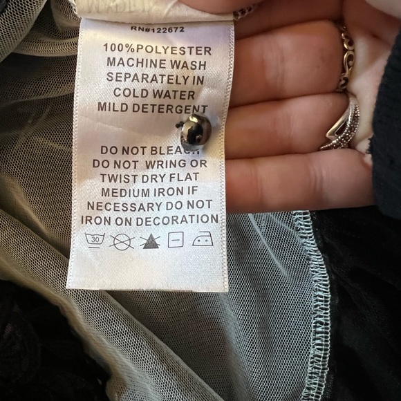 LINDI Beautiful Top / cover up - Picture 6 of 7